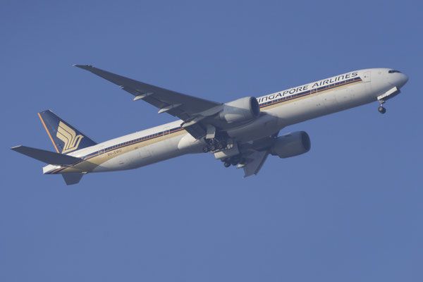 Singapore Airlines - Boeing 777-312(ER) (9V-SWU)